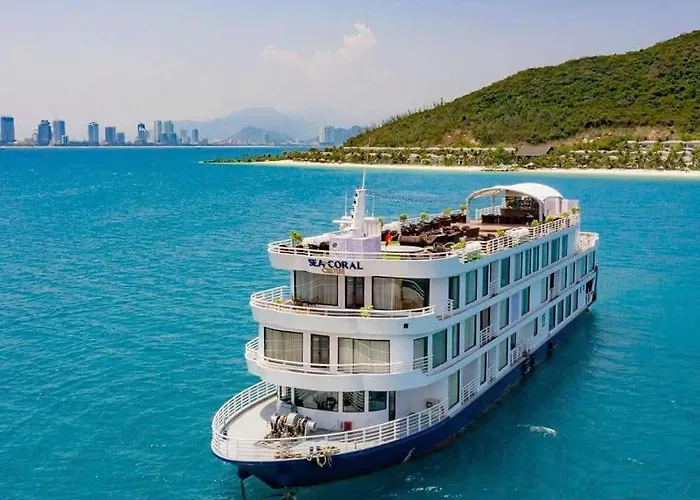 Negin Coral Cruise 5*