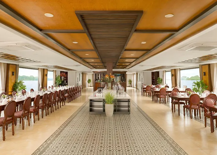 Negin Coral Cruise 